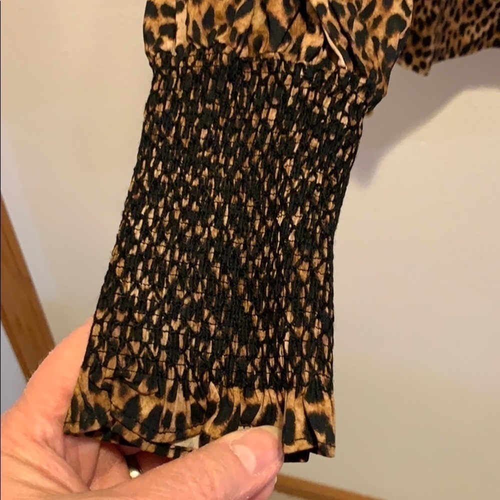 NWT TOPSHOP leopard print poplin top. Ruff…​​​​​​​​​​​​​​​​​​​​​​ - Picture 4 of 8